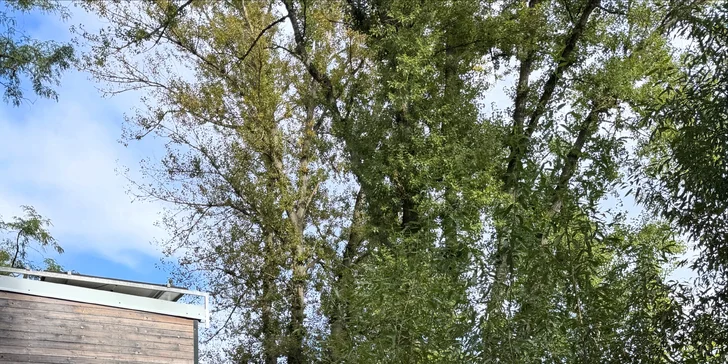 Využívat můžete venkovní ohniště. 