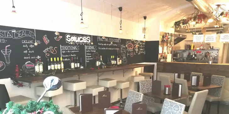 Zdravější varianta pizzy: 1 nebo 2 oválné pinsy kousek od Národní třídy