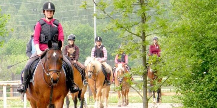 Dovolená s vůní koňské hřívy: Pobyt pro 2 na statku s projížďkou i polopenzí