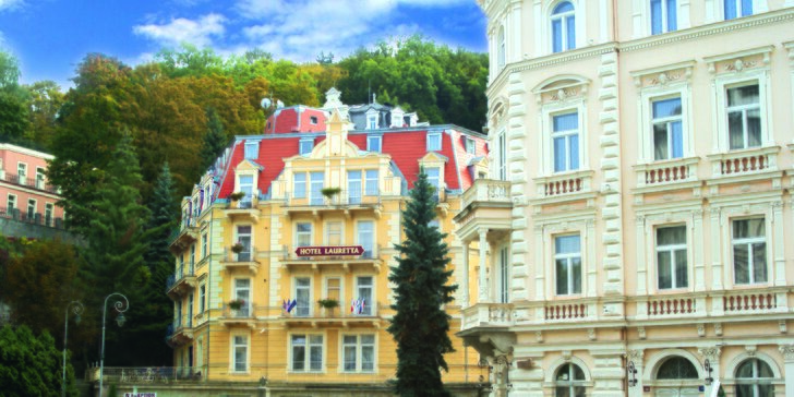 "Láznění" ve Varech: Spa Hotel Lauretta**** s polo- i plnou penzí a procedury