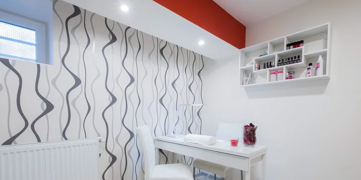 Profesionální mokrá pedikúra pro dámy i pány podle výběru