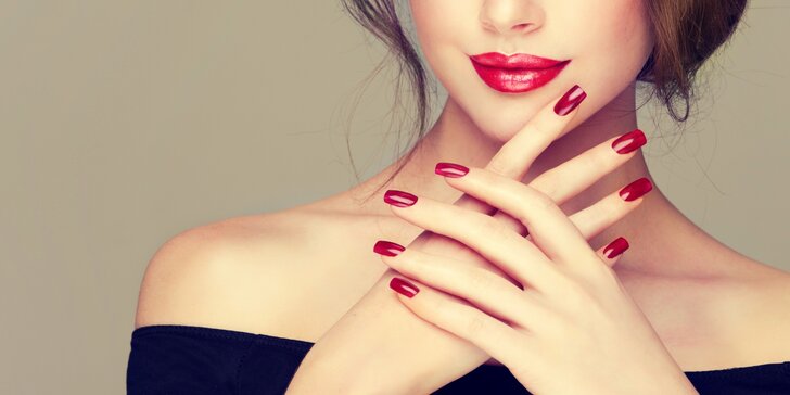 Péče pro krásné ruce: manikúra s gel lakem, nové akrylové nehty i doplnění se zdobením