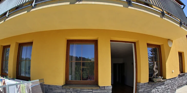Aktivní dovolená v Krkonoších: ubytování v apartmánech i půjčení koloběžek