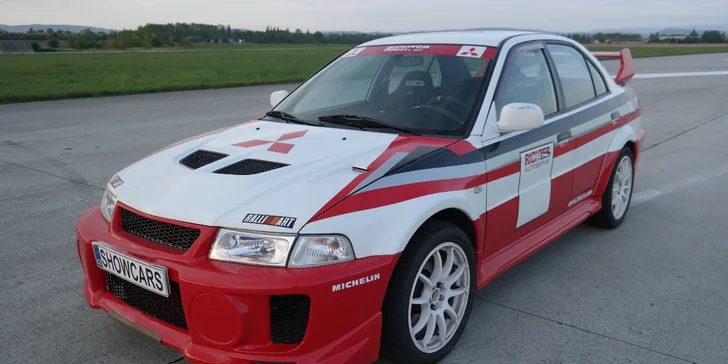 Jízda se Subaru Impreza WRX STI, Mitsubishi Lancer EVO či vlastním voze: 2, 4 nebo 8 kol v Brně nebo v Mostě