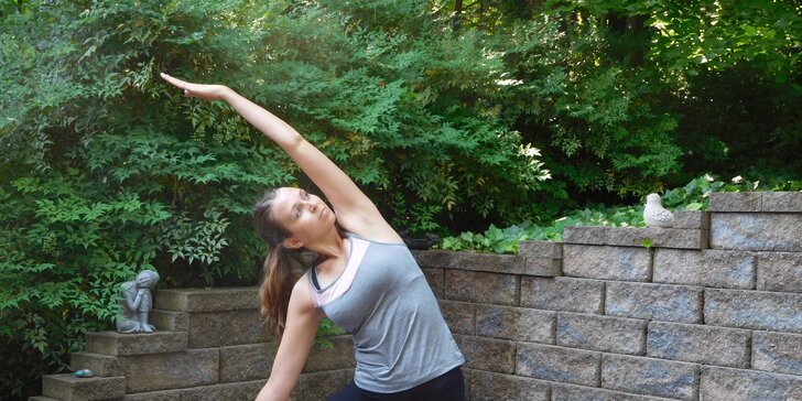 6hodinový kurz jógy pro domácí praxi: základní principy a pozice