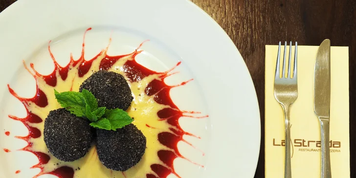 Tříchodové menu pro 2 v La Strada: kachní prsíčka, jacket potato i dezert