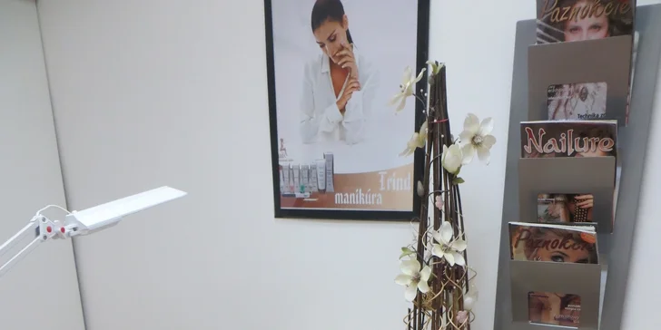 Kompletní péče o nehty dle vašeho výběru včetně novinky PolyGelu