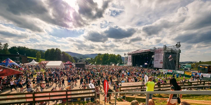 Benátská! s Impulsem: celofestivalová VIP vstupenka a setkání s Bonnie Tyler