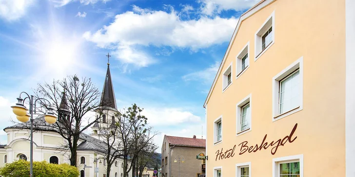 Jaro i léto v Beskydech: relaxační pobyt pro dva s wellness i polopenzí