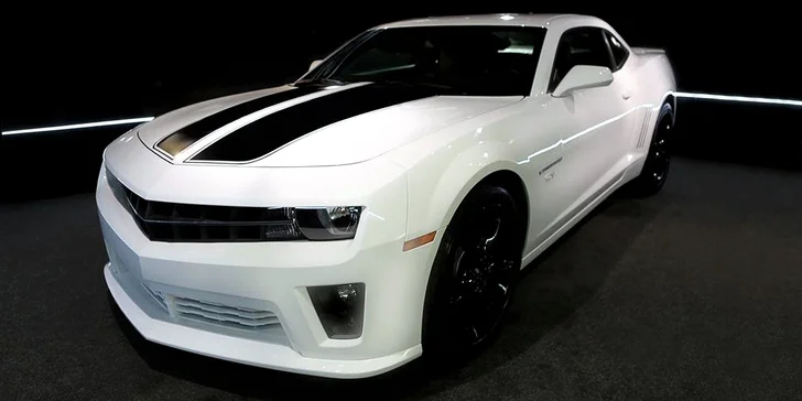 Zapůjčení luxusního sporťáku Chevrolet Camaro na den nebo na víkend