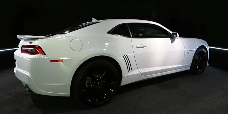 Zapůjčení luxusního sporťáku Chevrolet Camaro na den nebo na víkend