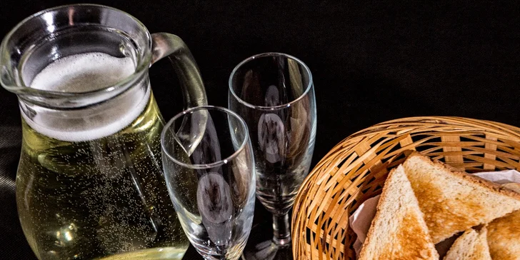 Talíř dobrot a Aperol, Prosecco nebo víno na Vinohradech