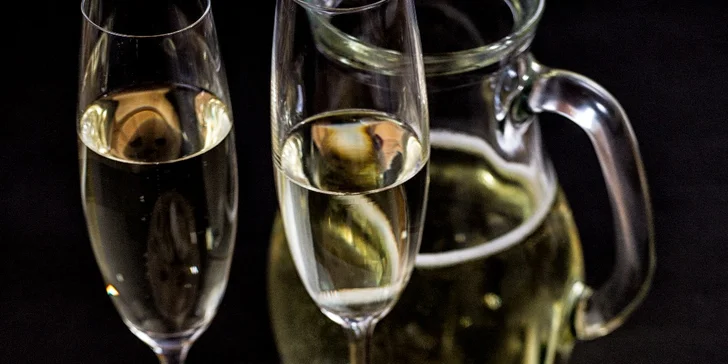 Talíř dobrot a Aperol, Prosecco nebo víno na Vinohradech