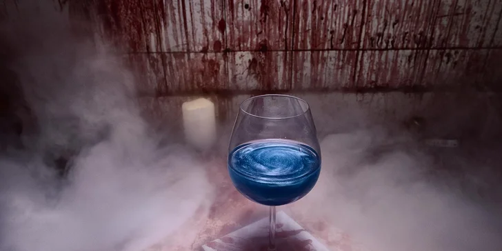 Hororové koktejly ve Fear house: s Proseccem, s ginem nebo Stolichnaya Elit