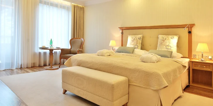 Wellness pobyt ve špičkovém 5* hotelu jen 3 km od Karlových Varů