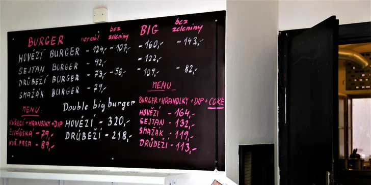 Nadupaný hovězí burger v centru Plzně: American nebo Mexican burger