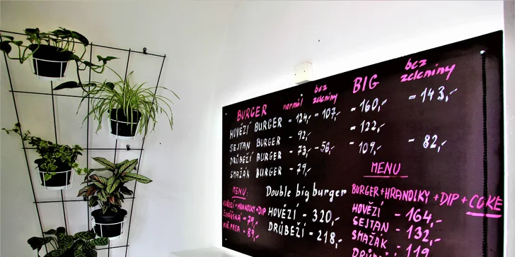 Nadupaný hovězí burger v centru Plzně: American nebo Mexican burger