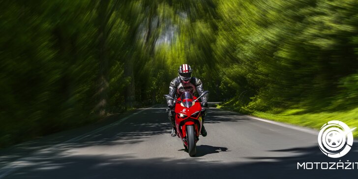 Zažijte adrenalinovou jízdu na závodní Ducati: 40 minut nebo 8 hodin