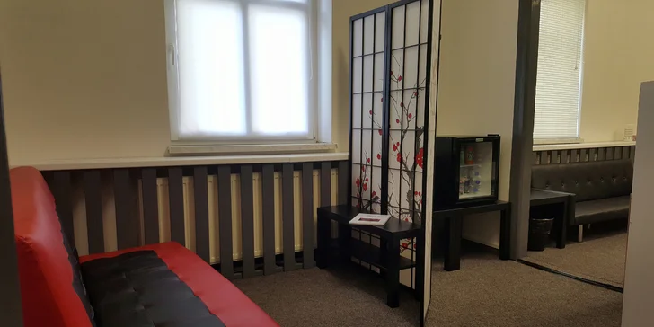 Virtuální realita na hodinu či dvě, pro jednoho nebo dvojici hráčů, 40 her na výběr