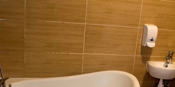 Relax v privátním wellness pro 2: vířivka, třeba i se saunou a masáží