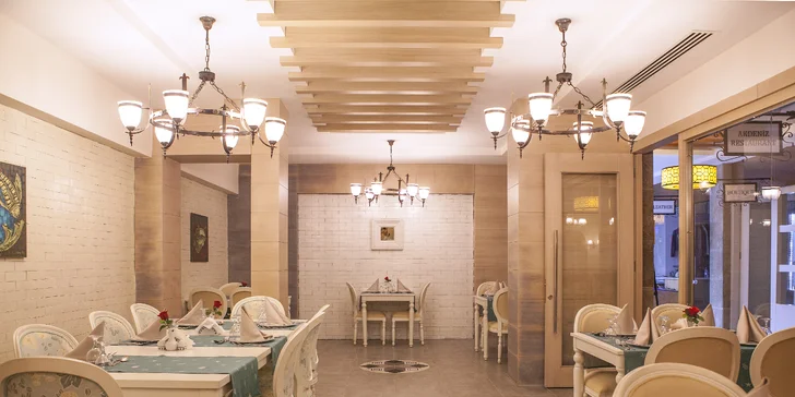 7 nocí v Turecku: 5* hotel s all inclusive, tobogány, celodenní animace pro děti