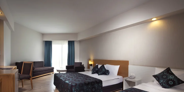 7 nocí v Turecku: 5* hotel s all inclusive, tobogány, celodenní animace pro děti