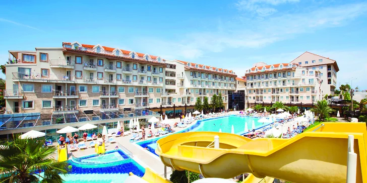 7 nocí v Turecku: 5* hotel s all inclusive, tobogány, celodenní animace pro děti