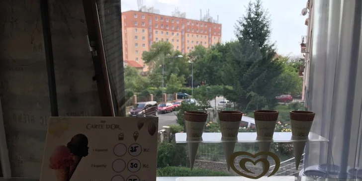 Osvěžující mlsání: 2 kopečky zmrzliny Carte d'Or dle výběru