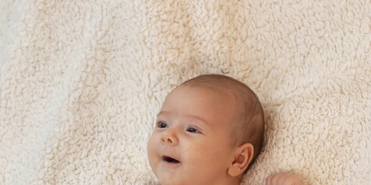 Profesionální novorozenecké (newborn) a těhotenské focení v ateliéru