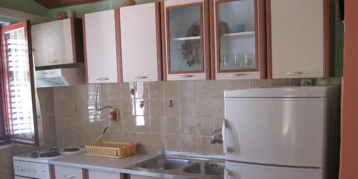 7 nocí v Chorvatsku nedaleko Trogiru: rodinný apartmán do 250 m od moře