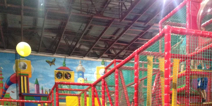Vstup do rodinného zábavního centra Koala Café a 2 limonády k tomu
