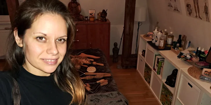 Objednejte se do žateckého salonu Masáže na Komeňáku a svěřte se do rukou zkušené Elišky Vychodilové. 