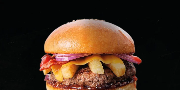 Burger menu: Hamburger dle výběru, hranolky, salát i pití v Lysé a Mělníku