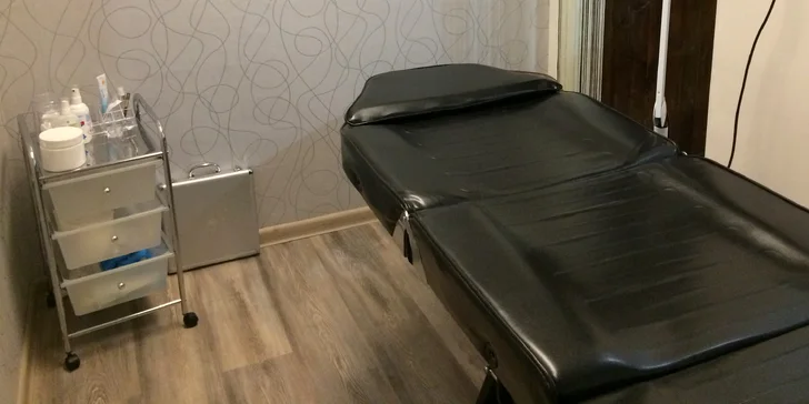 Dárkové vouchery v hodnotě 700 , 1000 a 1500 Kč na kosmetické služby i masáže