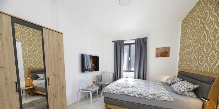 Je pre vás pripravená aj izba Love room 003 s výhľadom na Čertovu horu.