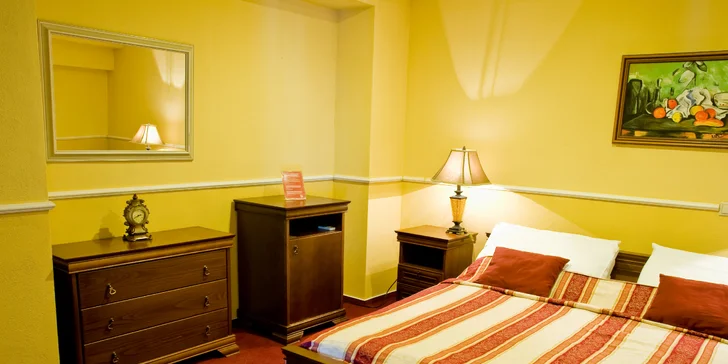 2 nebo 3 dny v rustikálním hotelu: pobyt v centru města jen 500 m od hradu