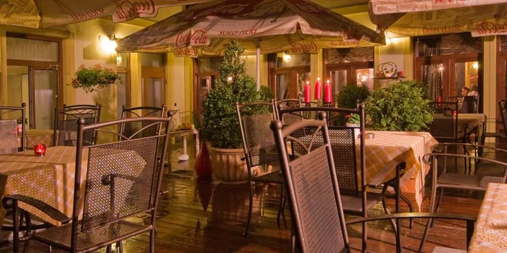 2 nebo 3 dny v rustikálním hotelu: pobyt v centru města jen 500 m od hradu