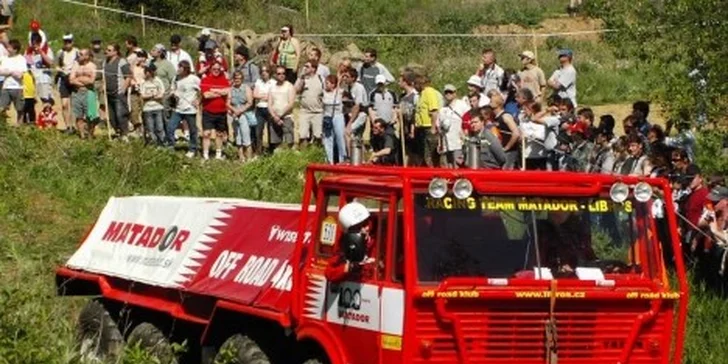 30minutová jízda ve speciálu Tatra 813 8X8 Truck Trial včetně paliva