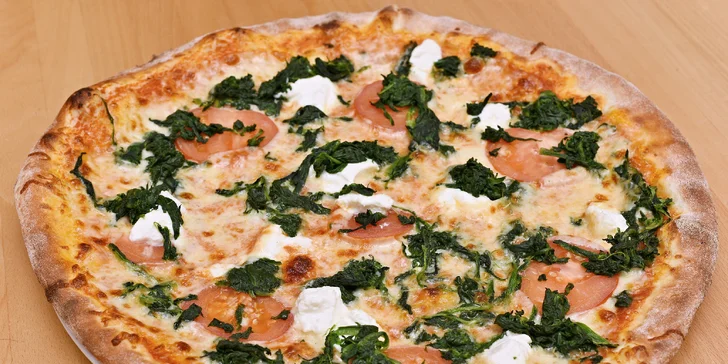 Pizza z pece na dřevo dle vlastního výběru a nealko nápoj pro 1 i pro 2