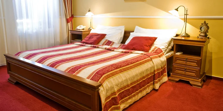 2 nebo 3 dny v rustikálním hotelu: pobyt v centru města jen 500 m od hradu