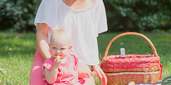 Hurá na piknik: tortilly s krůtími prsíčky, salát, nápoje a třeba i víno