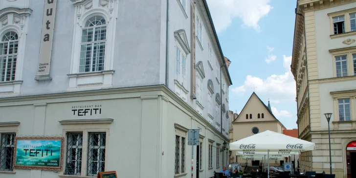 Vychutnejte si lahodné menu v příjemné restauraci i s lahví Rýnského Ryzlinku