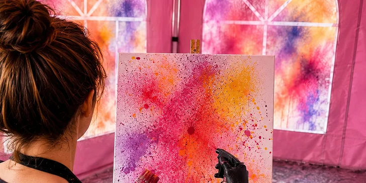 Vyzkoušíte si tvoření inspirované technikou moderního street art a drippingu.