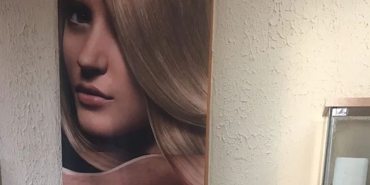 Krásné a odolné nehty: gelové lakování nebo modeláž nehtů gelem