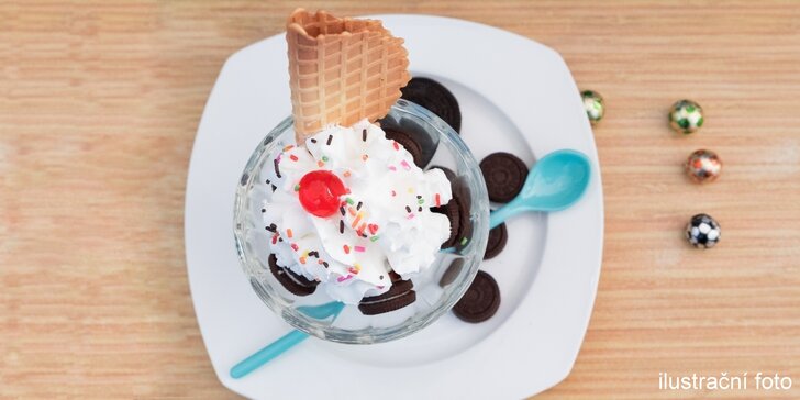 Letní mlsání: dva zmrzlinové poháry se sušenkou Oreo a ledová káva pro dva