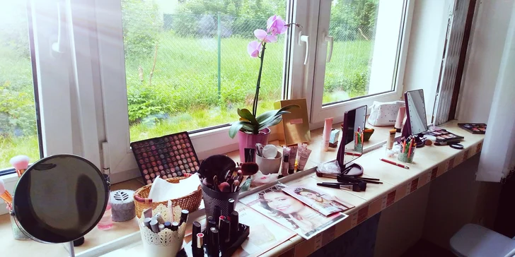 Ukažte svou krásu: Fotoproměna včetně makeupu, účesu a stylingu