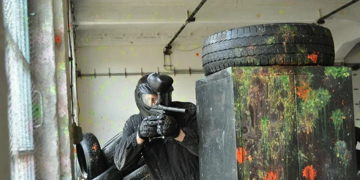 Neomezená paintballová akce uvnitř nebo venku