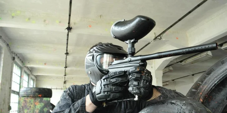 Neomezená paintballová akce uvnitř nebo venku