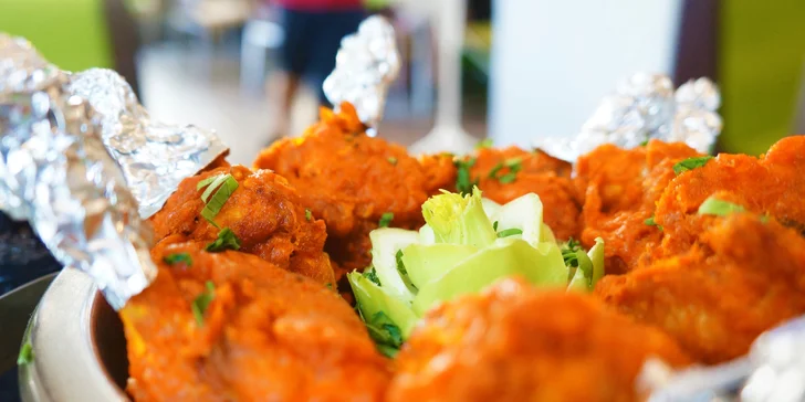 Chicken lollipop: 8 smažených kuřecích křídel po indicku a 0,5l nápoj pro 2