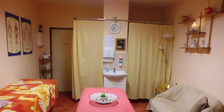 Masáž zad a šíje včetně nápravy pohybového aparátu s prvky chiropraxe